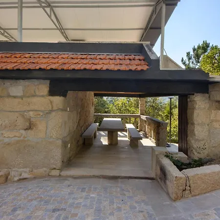 Stone And * Vila Boa do Bispo