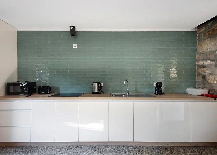 Βίλα Stone And *